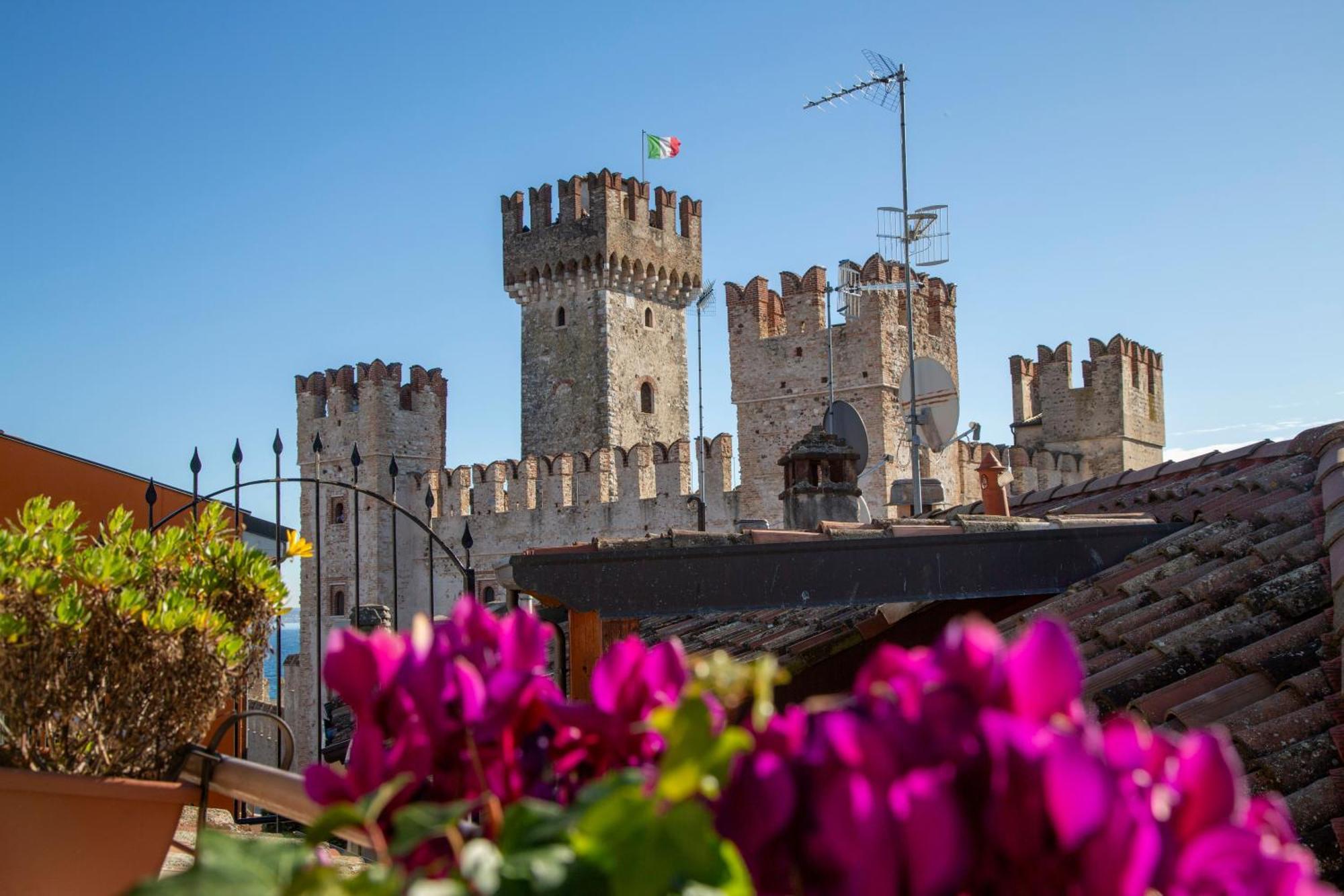 Sirmione4U - Domus By The Castle Apartment Exterior photo